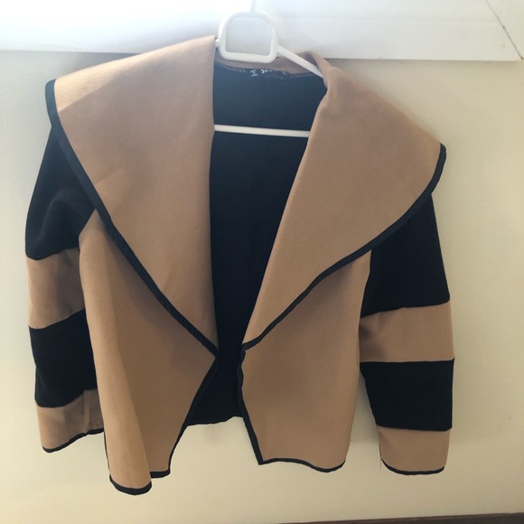 SHEIN Jackets & Blazers - Black and Tan contrast jacket